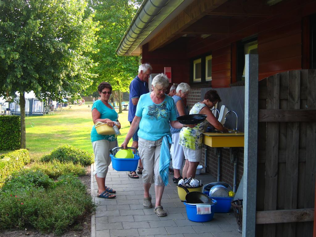 Pipowagen Minicamping De Linde Merselo Bagian luar foto